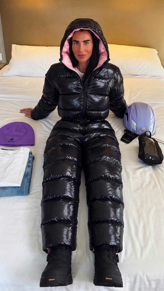 Post 4 by Monclergirl👩🏻‍❤️‍💋‍👩🏻 on TikTok (video)