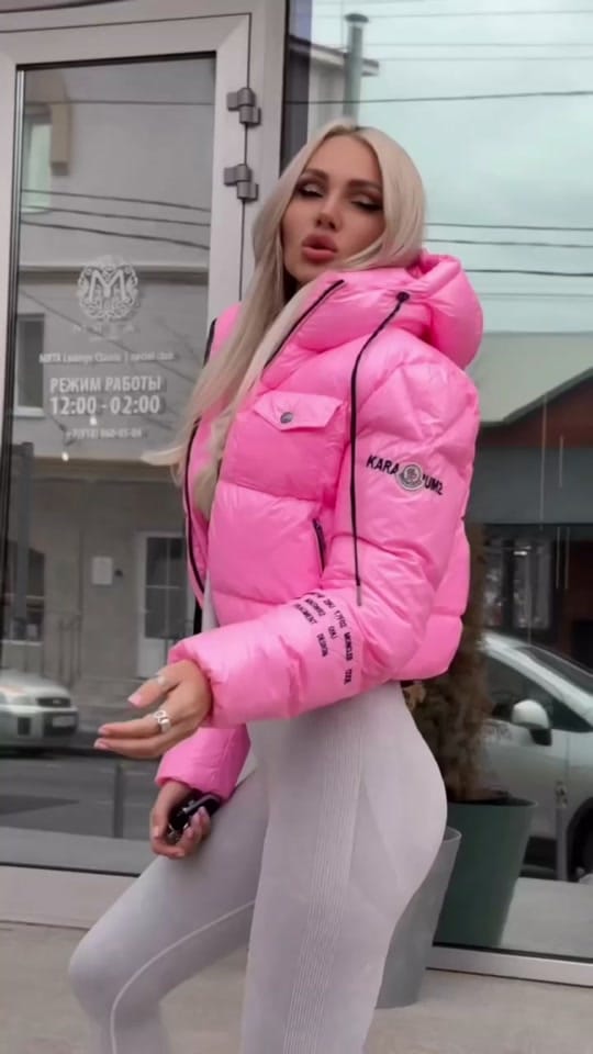 Post 9 by Monclergirl👩🏻‍❤️‍💋‍👩🏻 on TikTok (video)
