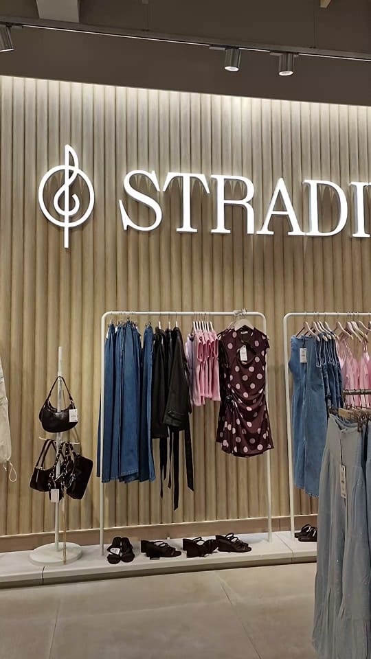 Post 7 by Fashion Style & Outfit Ideas on TikTok (video)