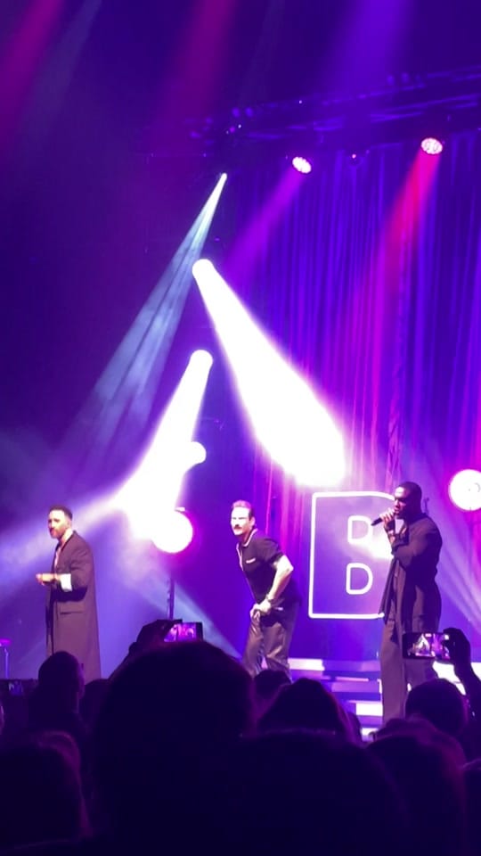 Post 2 by 90er00er_girl on TikTok (video)