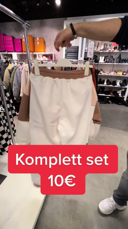 Post 10 by lacaoutlet_ on TikTok (video)