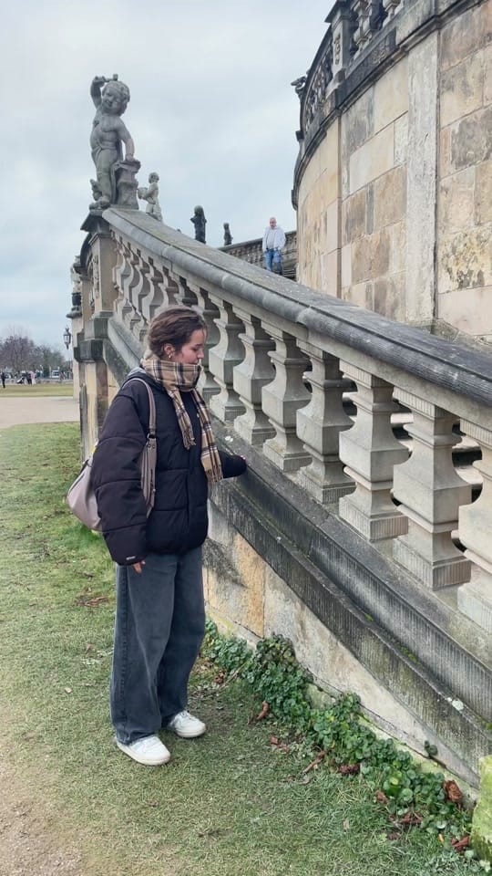 Post 5 by emma&hanna on TikTok (video)