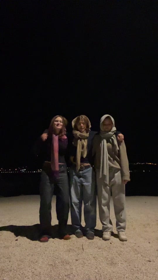 Post 4 by emma&hanna on TikTok (video)