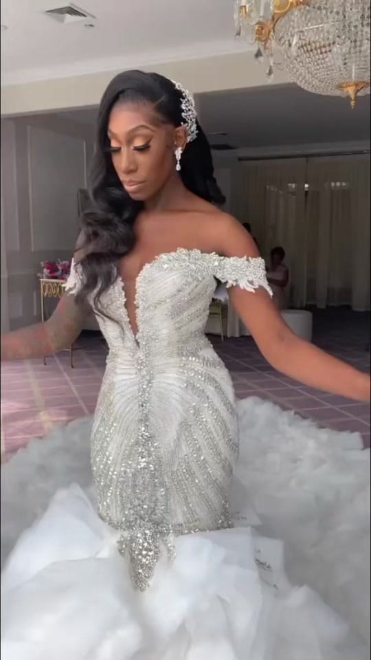 Post 5 by Ameliasymone on TikTok (video)