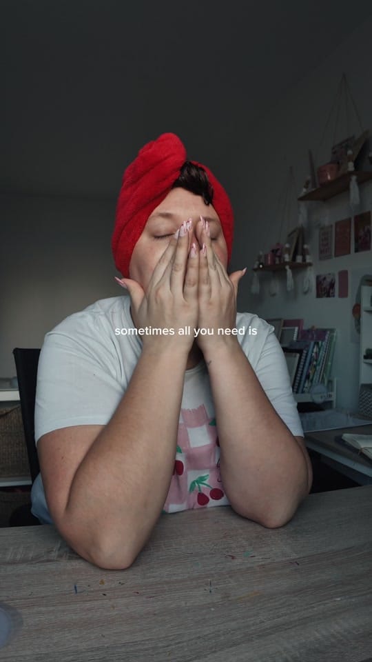 Post 8 by Skittlesketch on TikTok (video)