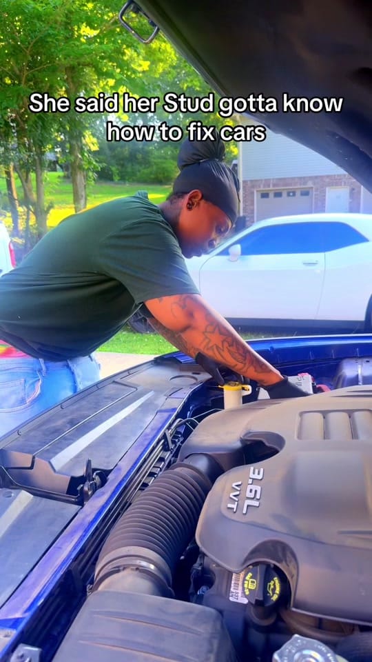 Post 2 by Cherry_Kustomz👩🏾‍🎨 on TikTok (video)