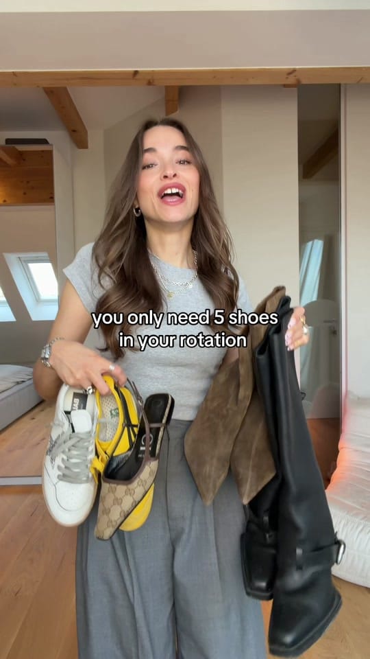 Post 3 by Evi on TikTok (video)