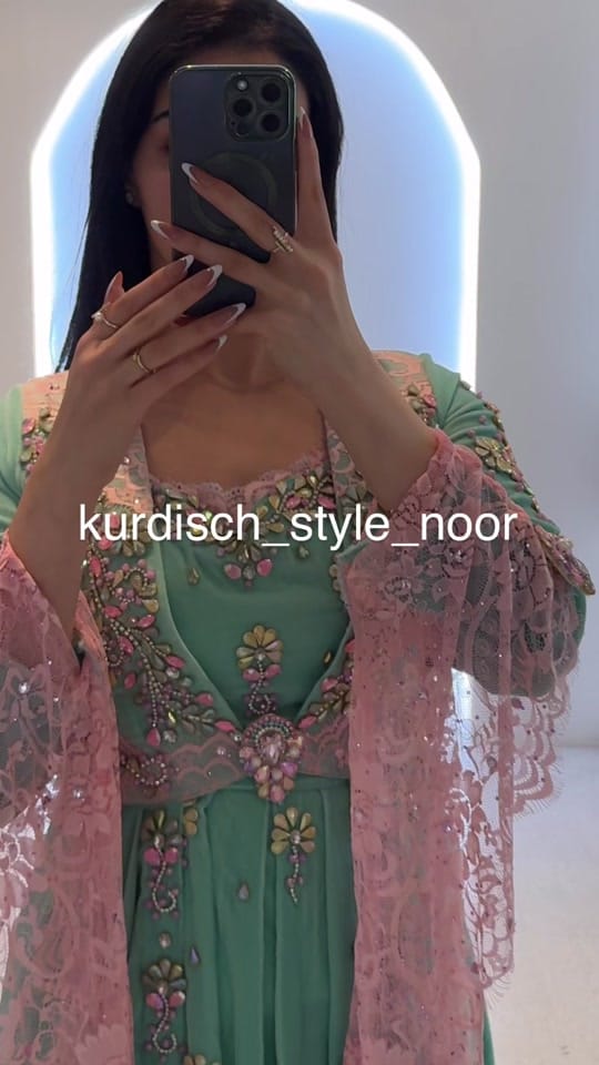 Post 3 by kurdisch_style_noor on TikTok (video)