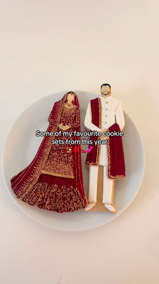 Post 2 by Ivory Flour Cakes on TikTok (video)