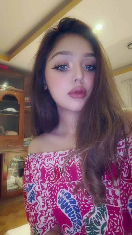 Post 3 by Yoon Sandy Win on TikTok (video)