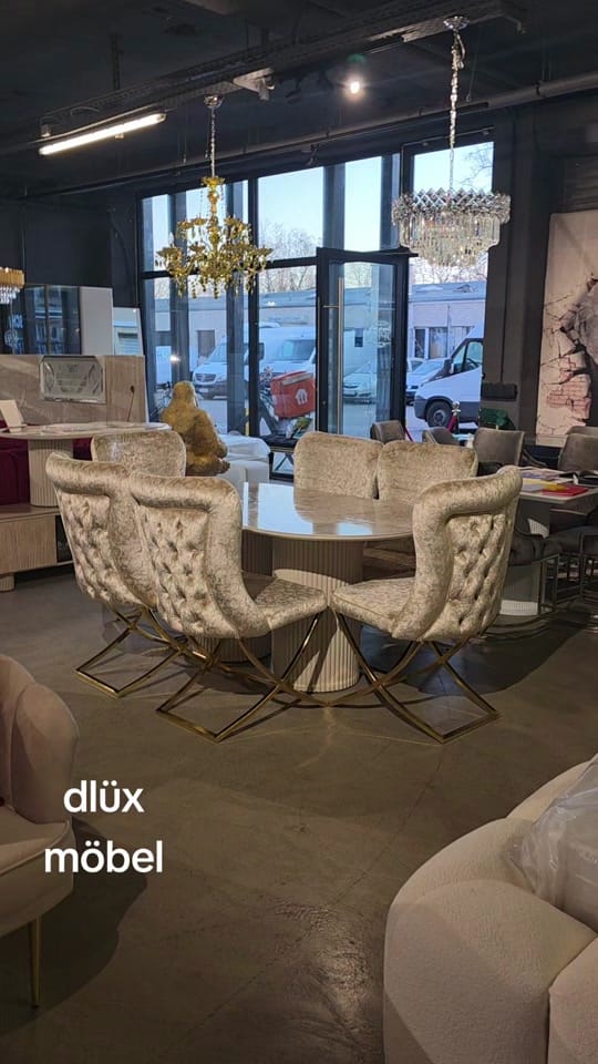 Post 1 by dluxmobel on TikTok (video)