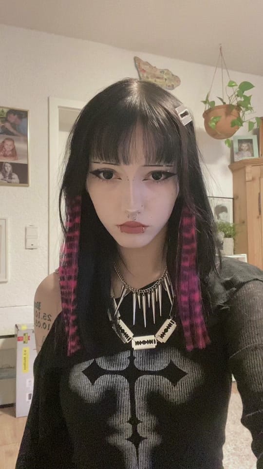 Post 10 by zeus on TikTok (video)
