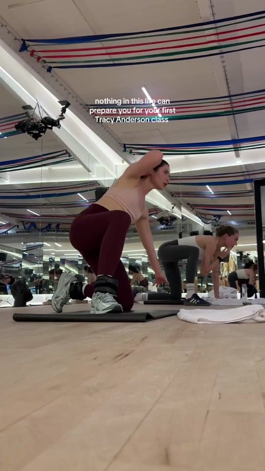 Post 8 by lolita mas on TikTok (video)