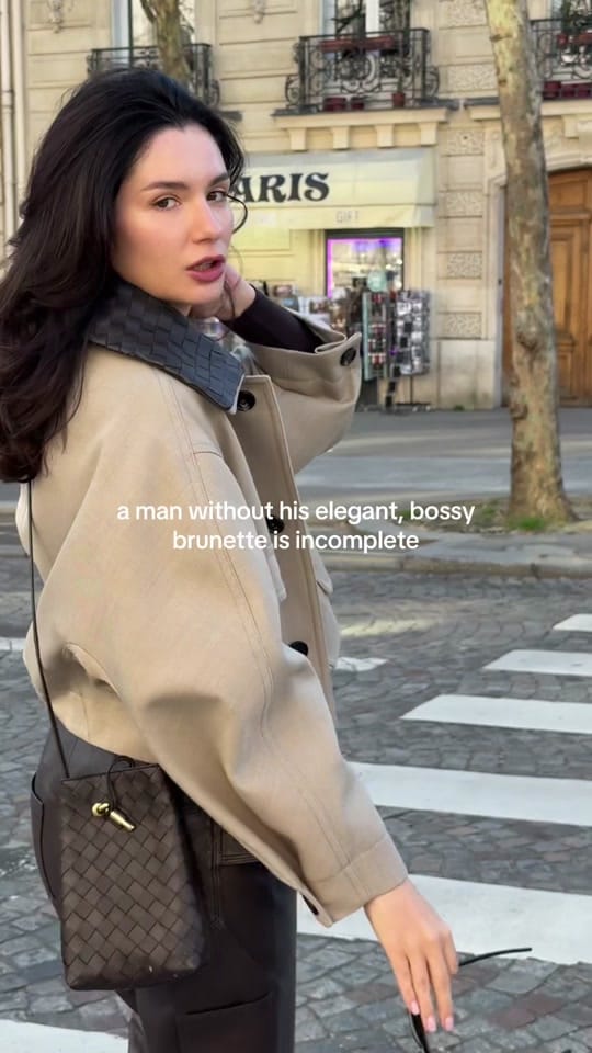 Post 4 by lolita mas on TikTok (video)