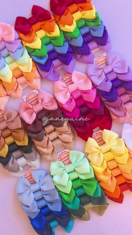 Post 3 by Janeyuine Hairbows on TikTok (video)