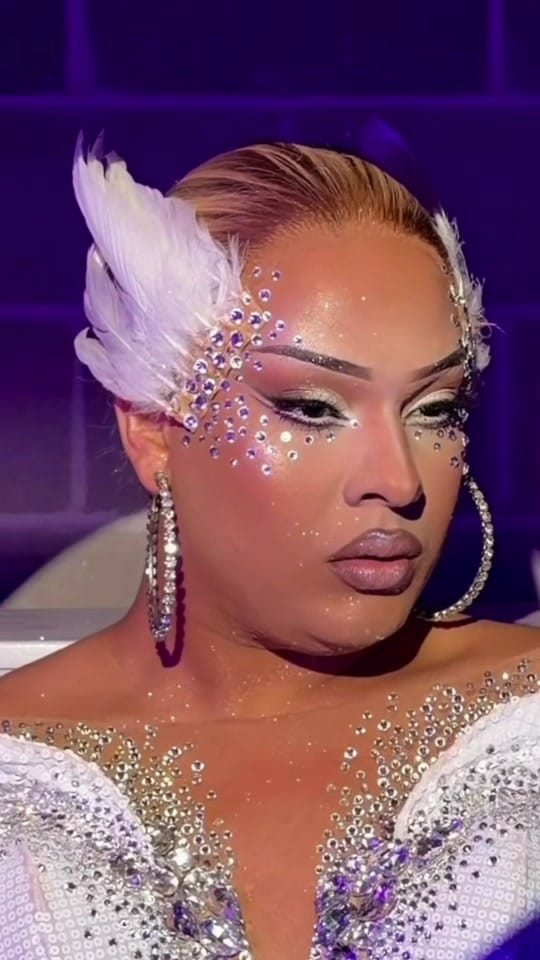 Post 7 by Ara Besque Starr | Drag Queen on TikTok (video)