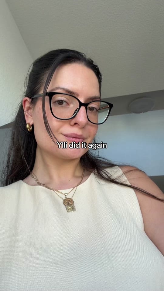 Post 7 by Diellza🍓 on TikTok (video)