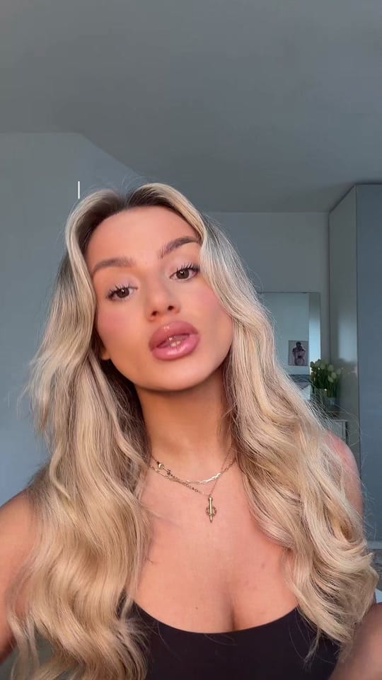 Post 8 by Aylin Wtr on TikTok (video)