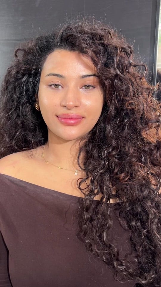 Post 4 by London makeup artist 🇬🇧 on TikTok (video)