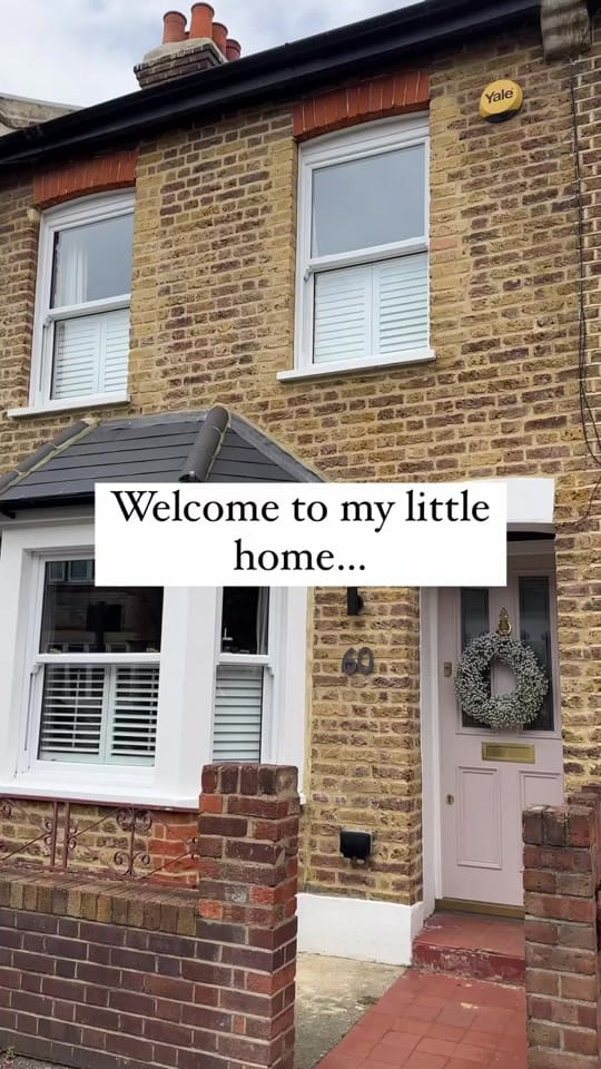 Post 2 by Imogen Stead on TikTok (video)