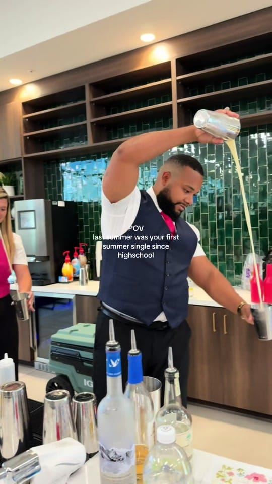 Post 1 by iyanna on TikTok (video)