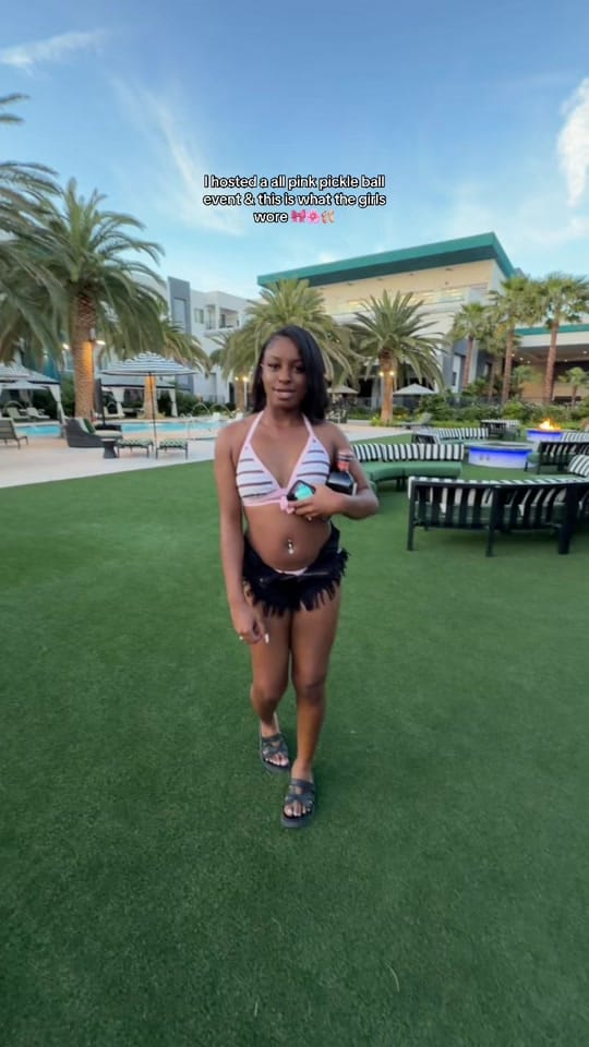 Post 10 by iyanna on TikTok (video)