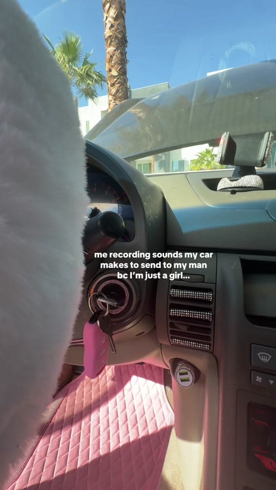 Post 8 by iyanna on TikTok (video)