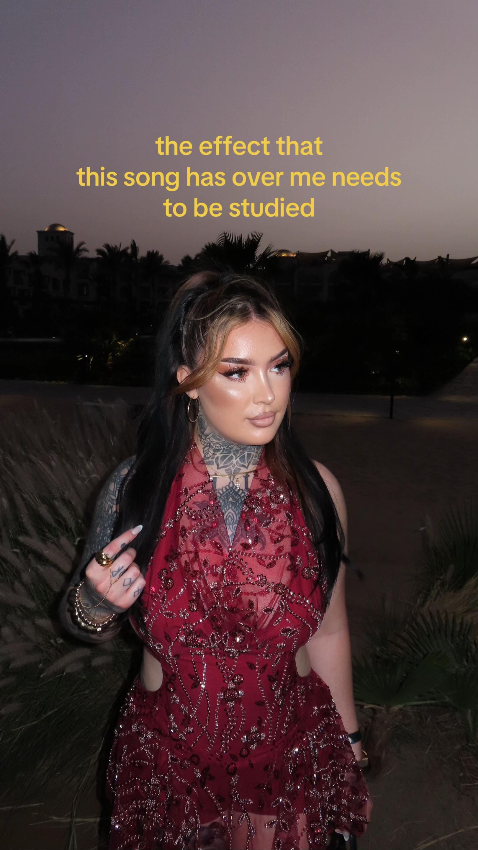 Post 5 by Valentina🖤 on TikTok (video)
