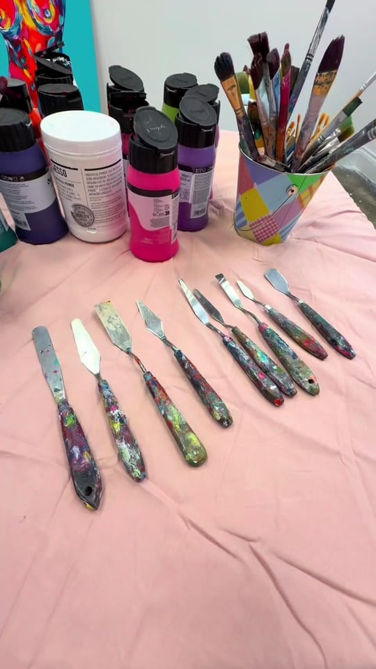 Post 4 by Chaya De Silva Art on TikTok (video)