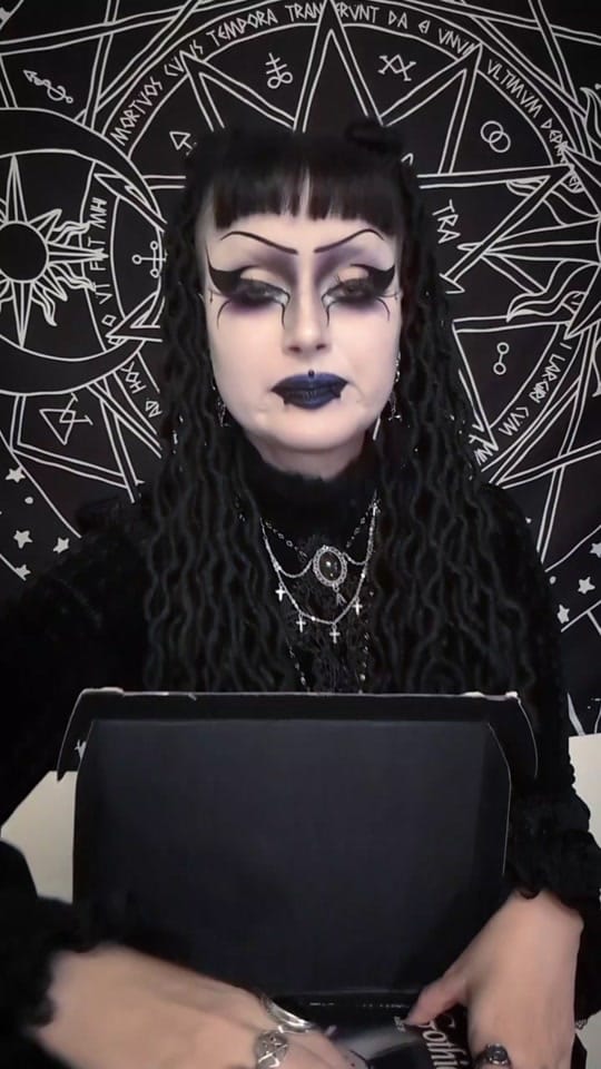 Post 6 by lilachris on TikTok (video)