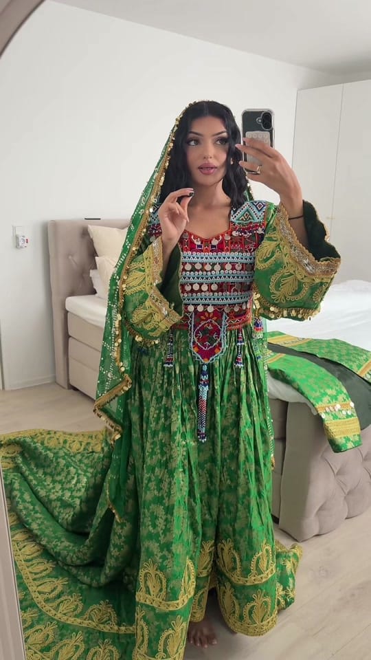 Post 9 by Nadjma Beauty on TikTok (video)