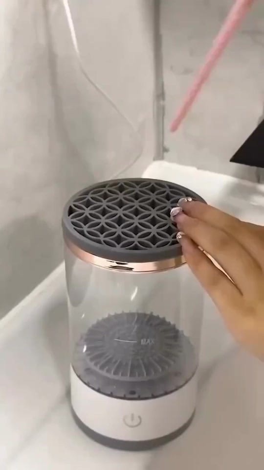 Post 1 by Gleamify on TikTok (video)