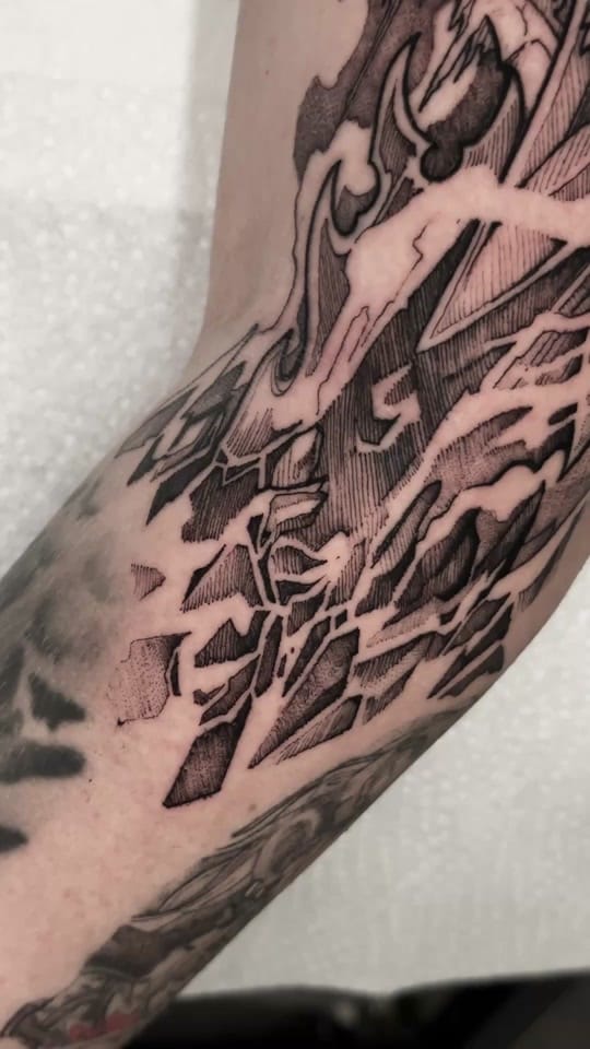 Post 7 by danielcastro_tattooartist on TikTok (video)