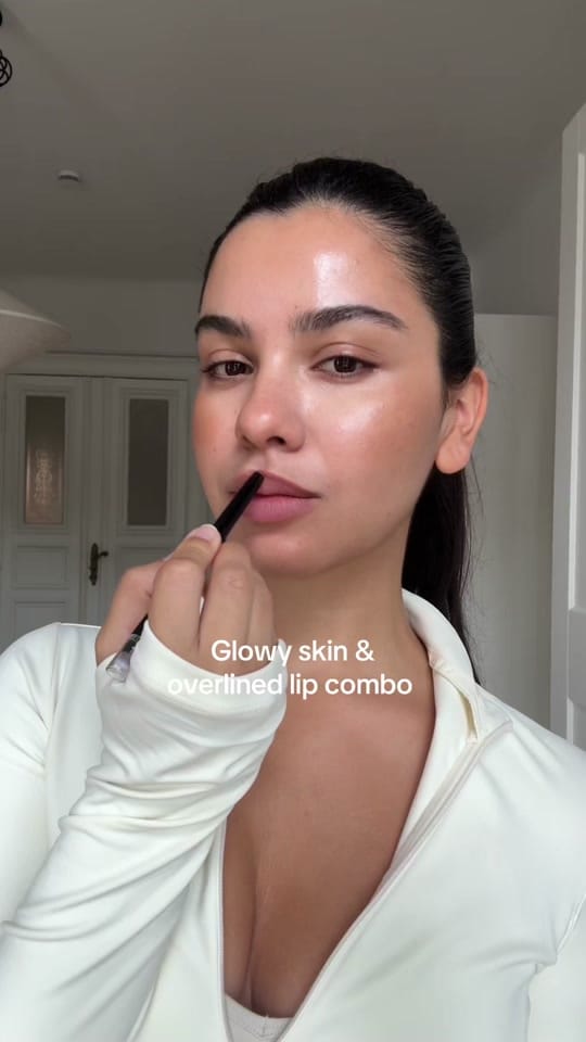 Post 5 by Bella Emar on TikTok (video)