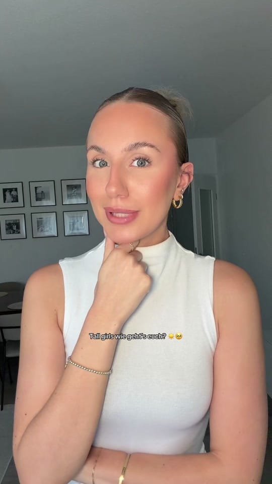 Post 1 by oliviasrmk on TikTok (video)
