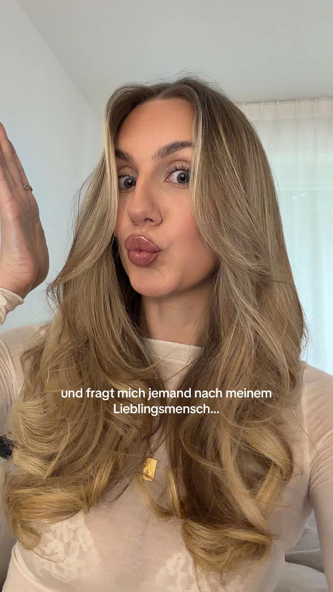 Post 10 by oliviasrmk on TikTok (video)