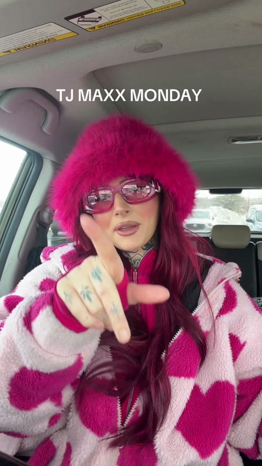 Post 8 by Dri on TikTok (video)