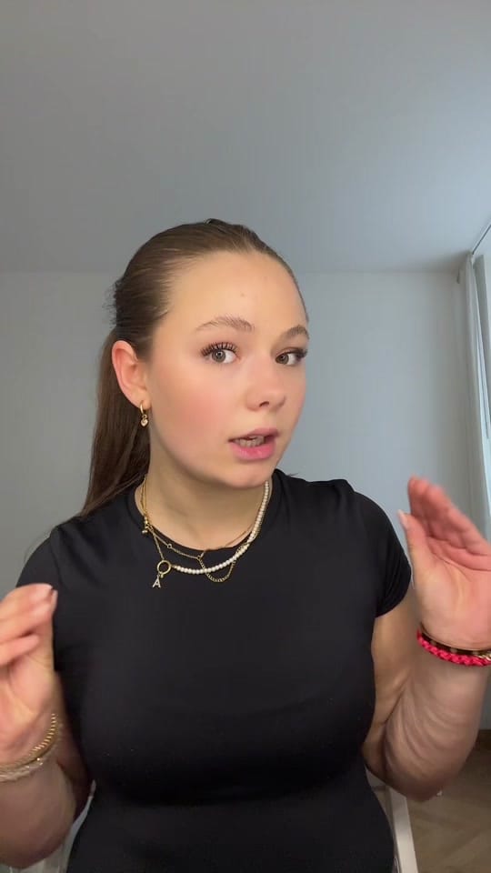 Post 1 by Alma on TikTok (video)