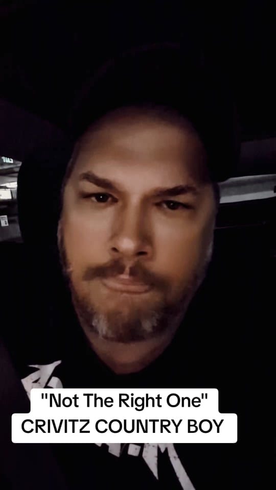 Post 4 by CrivitzCountryBoy on TikTok (video)