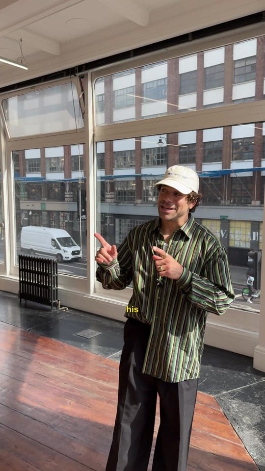 Post 9 by CUR8 — London art scene on TikTok (video)