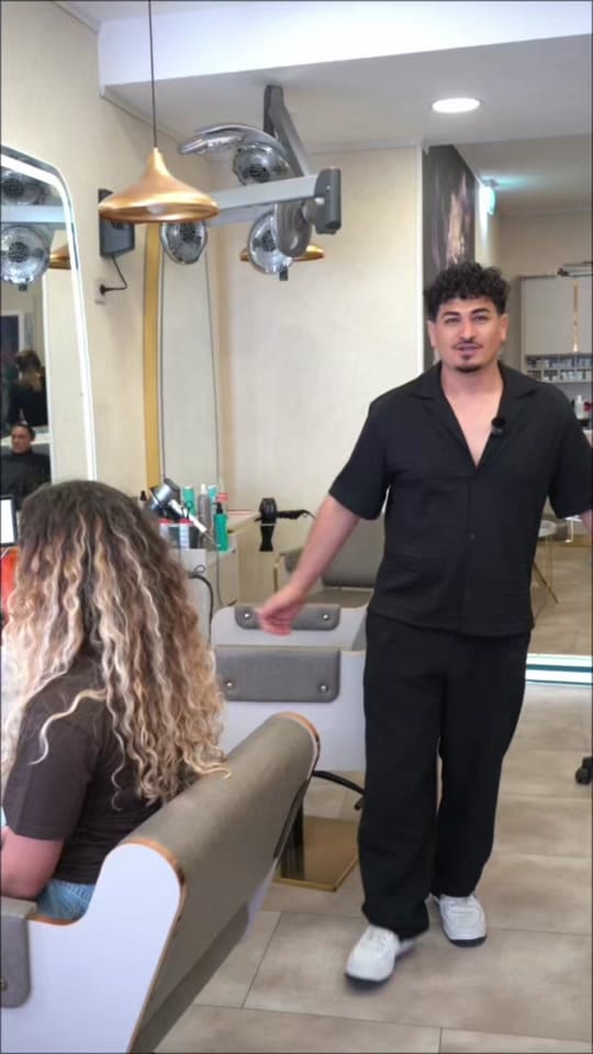 Post 1 by dejavu_hair_salon on TikTok (video)
