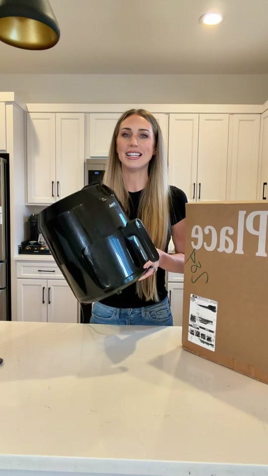 Post 8 by Alli • Lifestyle on TikTok (video)