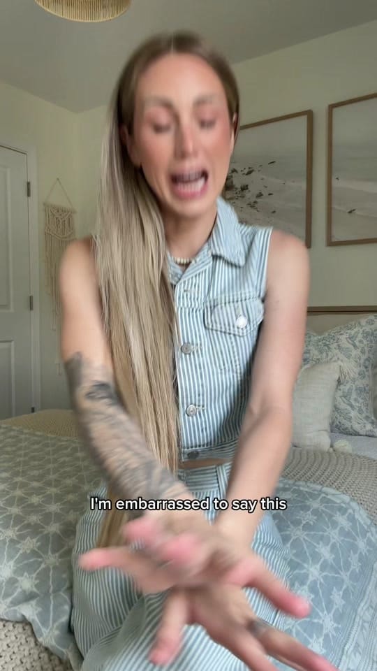 Post 2 by Alli • Lifestyle on TikTok (video)
