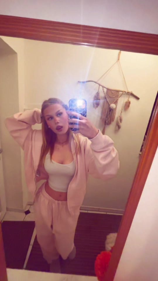 Post 1 by mayafee on TikTok (video)