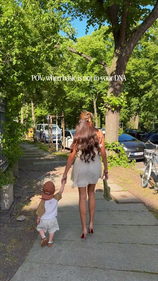 Post 3 by Sofia on TikTok (video)