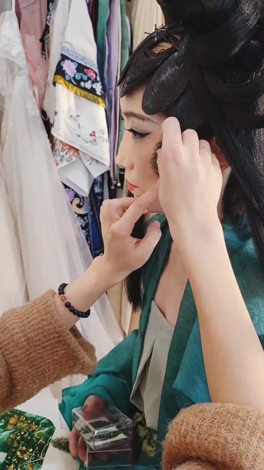 Post 8 by Queenie on TikTok (video)