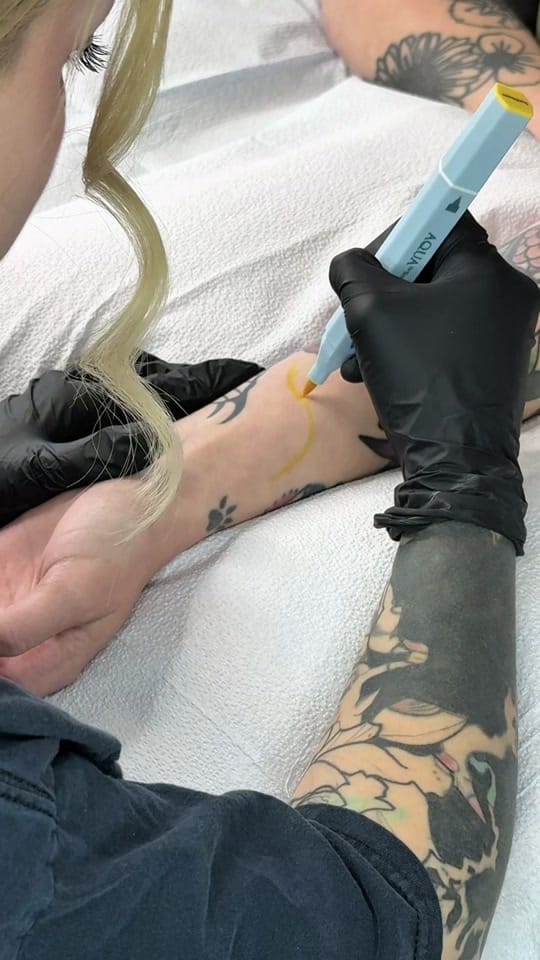 Post 6 by chaneldiabla on TikTok (video)