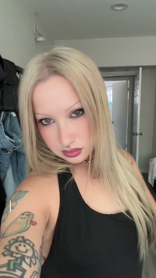 Post 2 by chaneldiabla on TikTok (video)