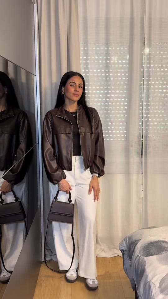 Post 6 by C l a u d i a on TikTok (video)