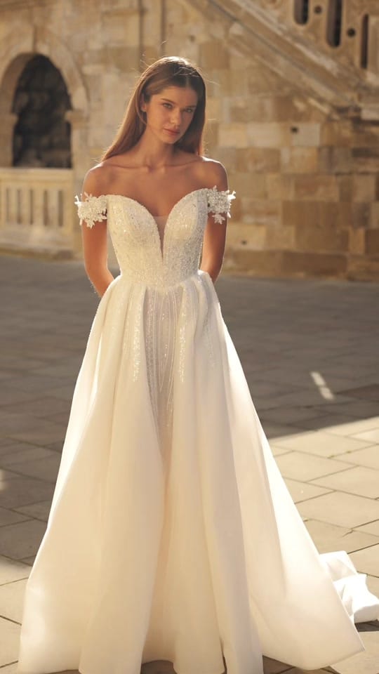 Post 5 by bella_sposa_bridal on TikTok (video)